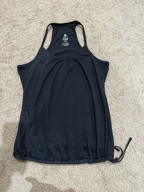 Old Navy Black Scoop Neck Athletic Tank